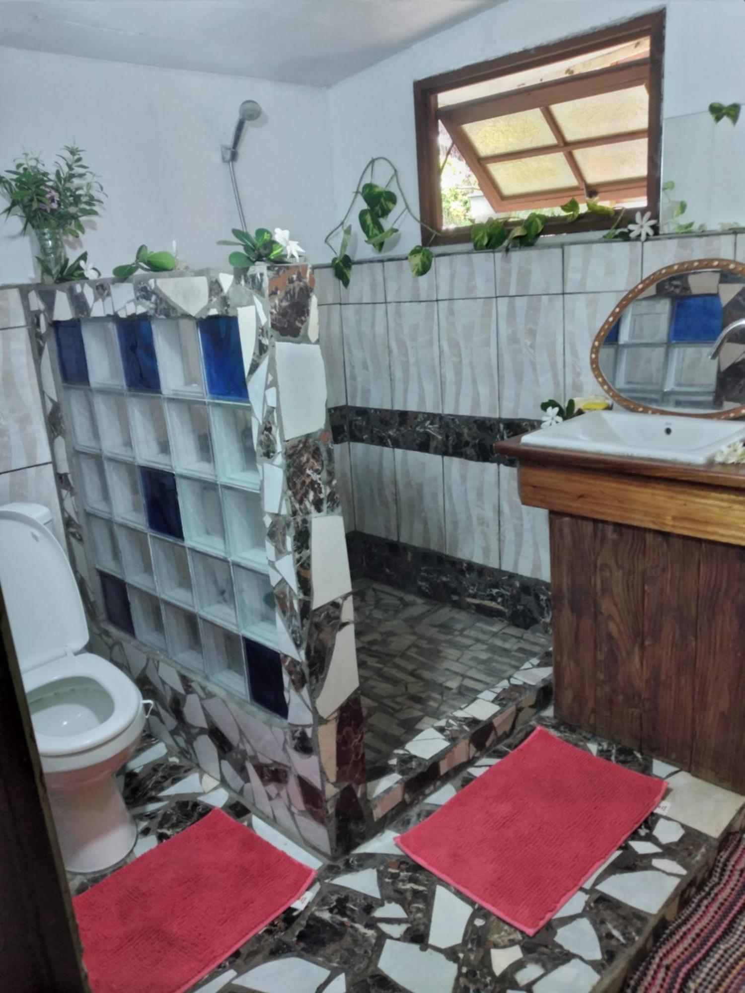 Bed and Breakfast Maupiti Authentique Te-Fare-Arii Exterior foto